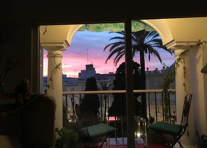 Homestay En Plaza Candelaria, Casco Antiguo
